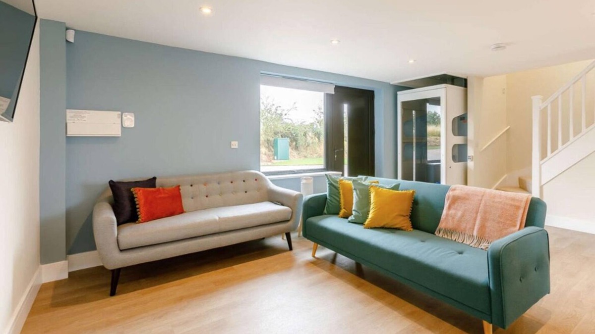 Moreton Valence Cottage | Fawn Cottage