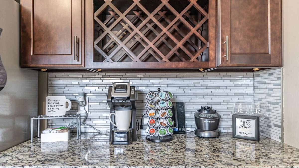 Westover House | Fayetteville Home Away from Home, Pet Friendly