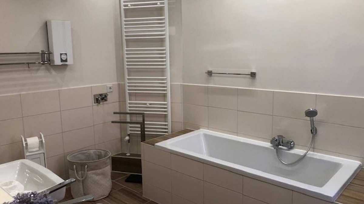 Hildesheim District Apartment | Fe-Wo oasis of wellbeing