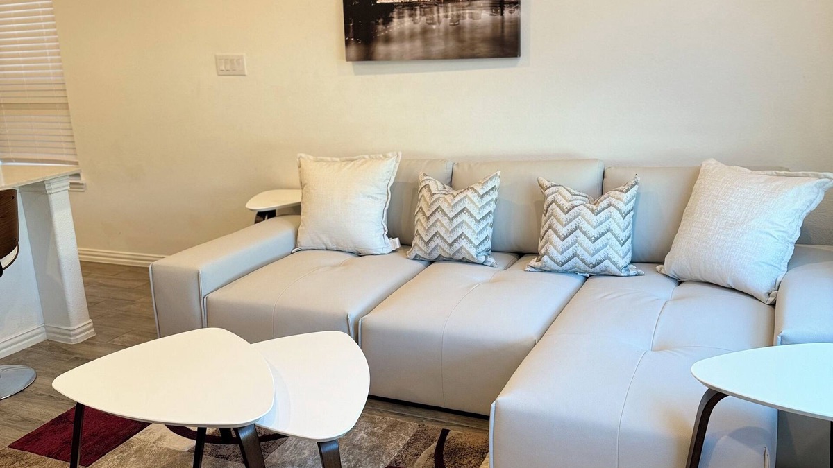 Princeton House | Feel at home on our cozy guest suite 5 minutes to the heart of Princeton, Tx