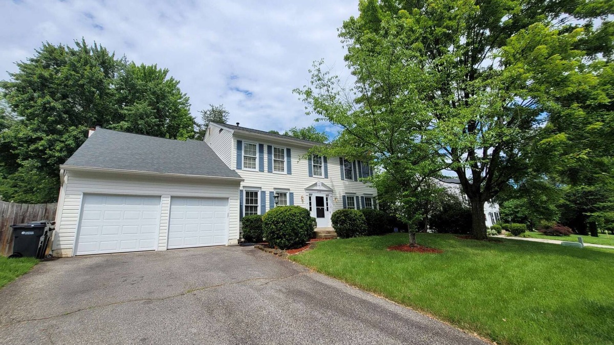 Montclair House | Feel at home when you're away from home!