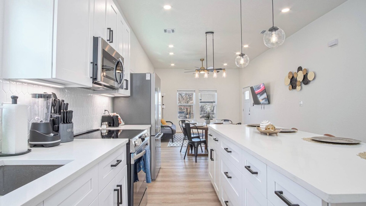 Denver Heights Cottage | Feel, Chill and Enjoy 4br/3ba Near Fun Riverwalk!
