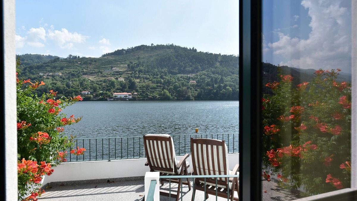 Ribadouro Villa | Feel Discovery Casa do Rio Douro Valley