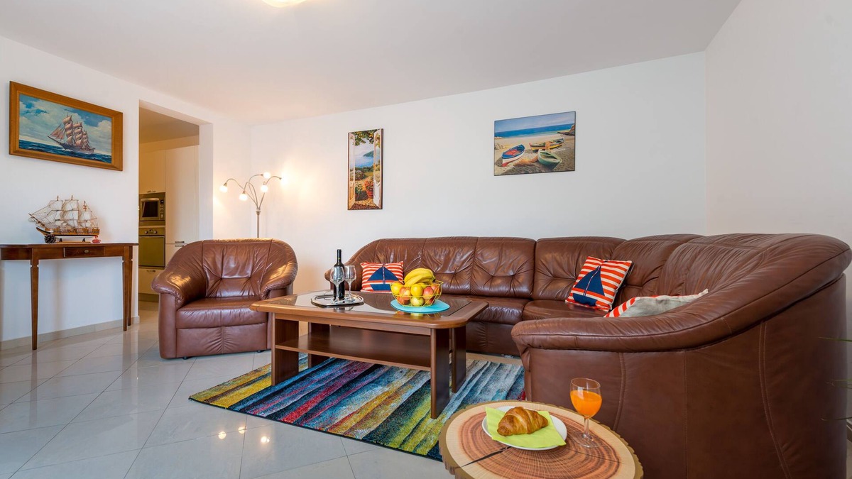 Lapad Apartment | Feel Good Apartment- free parking, jacuzzi & sea view