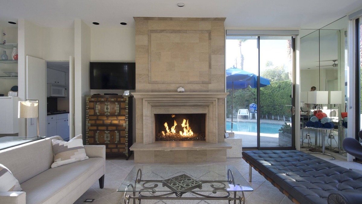 Palm Springs Condo | Feel Like A Movie Star In This Bungalow Of Hollywood Royalty