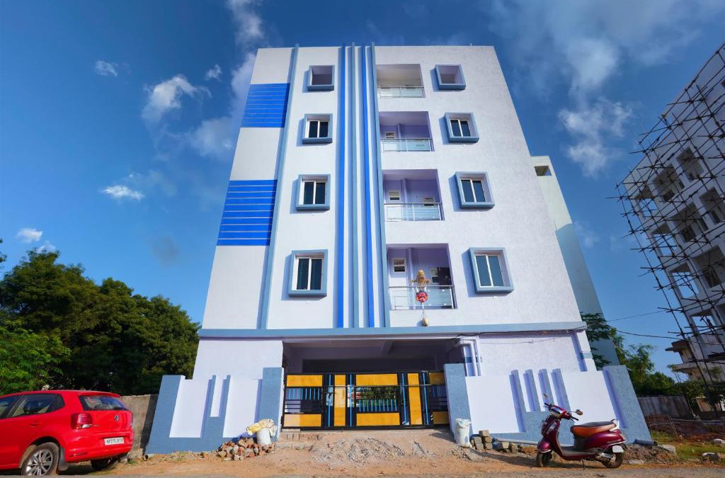 Visakhapatnam Apartment | Feel like home near pmpalem