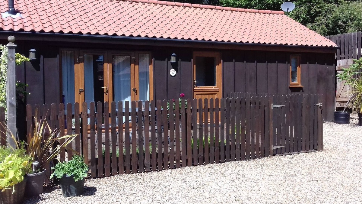 Thorpe Market Cottage | Felgate Cottage - Set Around An Old Farmyard In A Village Location