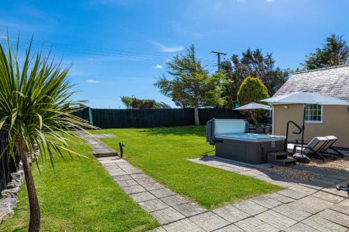 Llanfaelog House | Felin Traeth Cottage