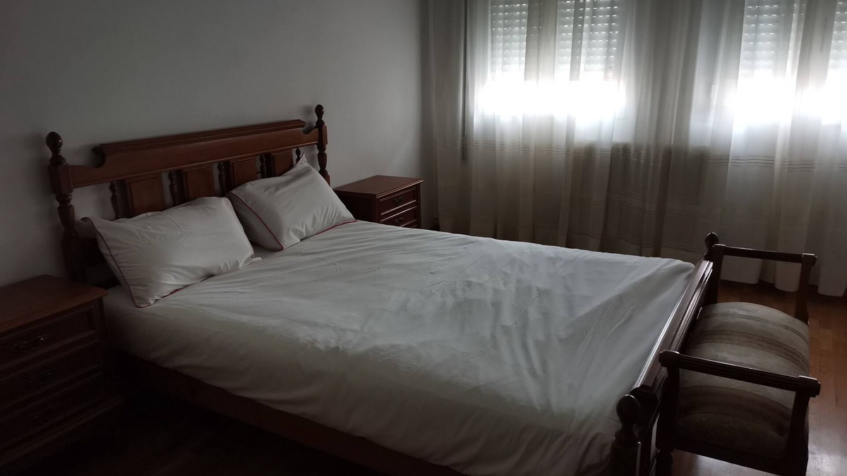 Monforte de Lemos Condo | Felisa House - Sarria Street Apartment