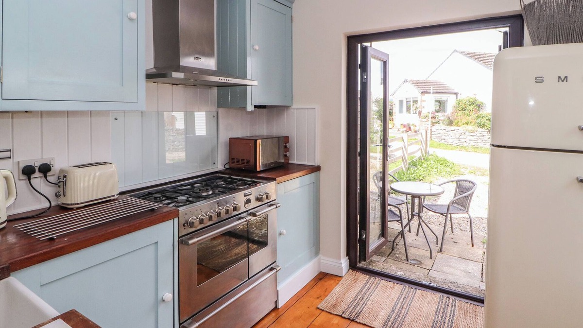 Shap Cottage | FELLSIDE COTTAGE, pet friendly, with open fire in Shap