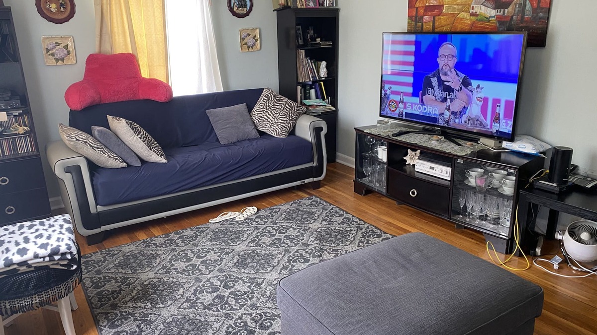 Fair Lawn House | FEMALES ONLY Quite safe neighborhood near NYC, transportation & mall