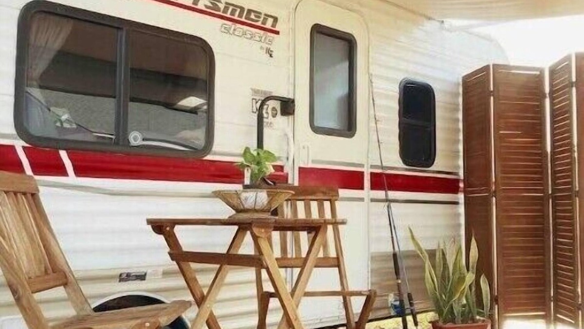 Orlovista House | Fenced Camper with patio 15 min from Universaln