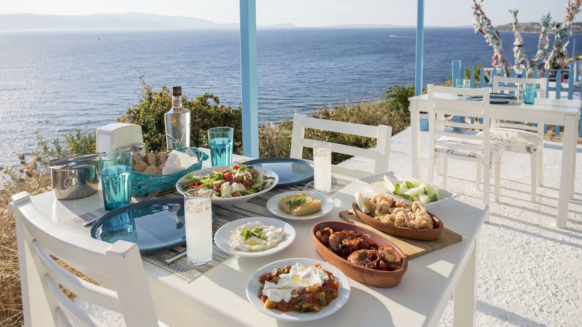 Cesme Hotel | Fener Hotel Cafe & Kahvalti