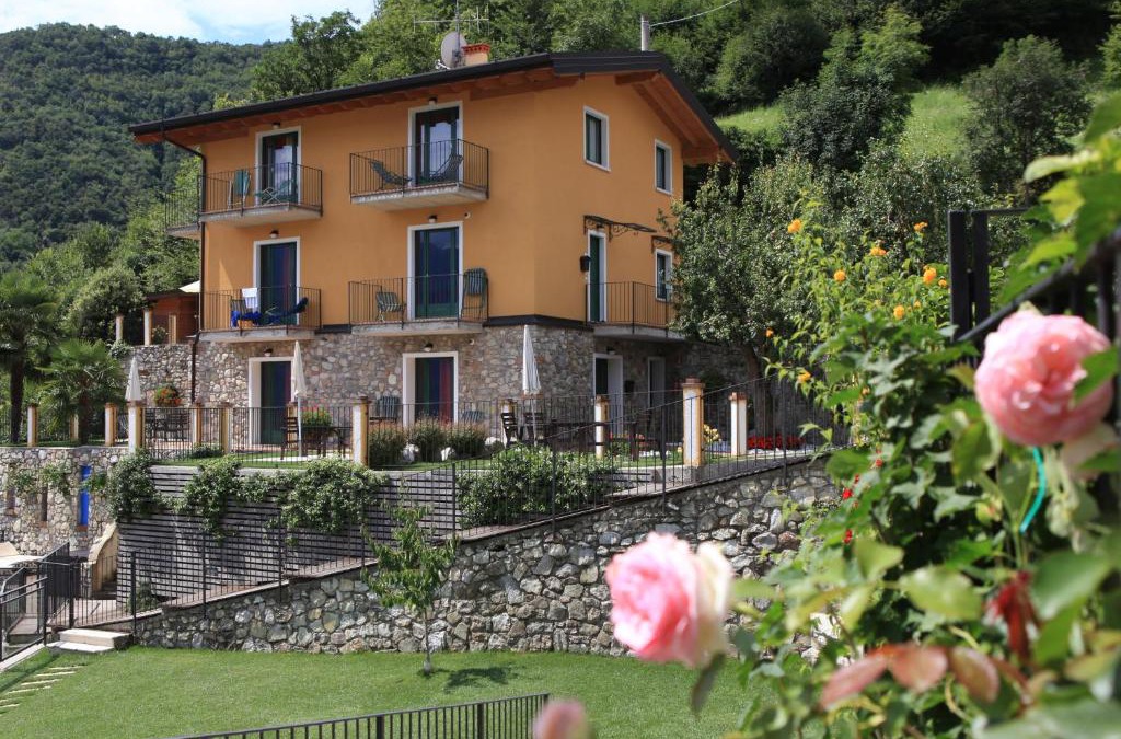 Tremosine House | Fenil Del Santo