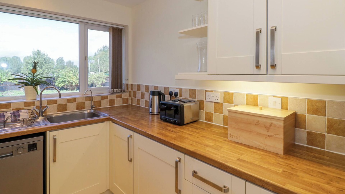 Southam Cottage | Fenny Marina Cottage