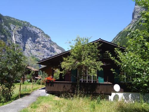 Stechelberg House | Ferien Cottage Flüehblüemli