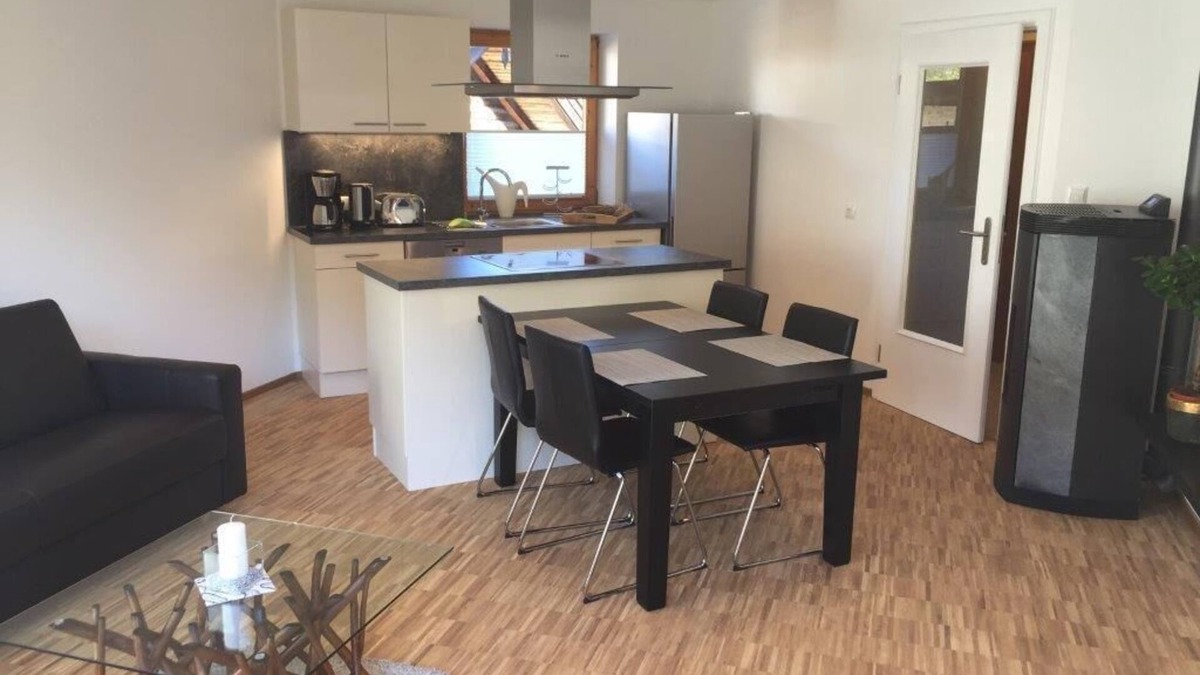 Ramsau Apartment | Ferienwohnung Steinberg* im 'Haus am Bachrand', 1-2 Personen , Dusche/WC, Balkon, TV, 1 Schlafzimmer