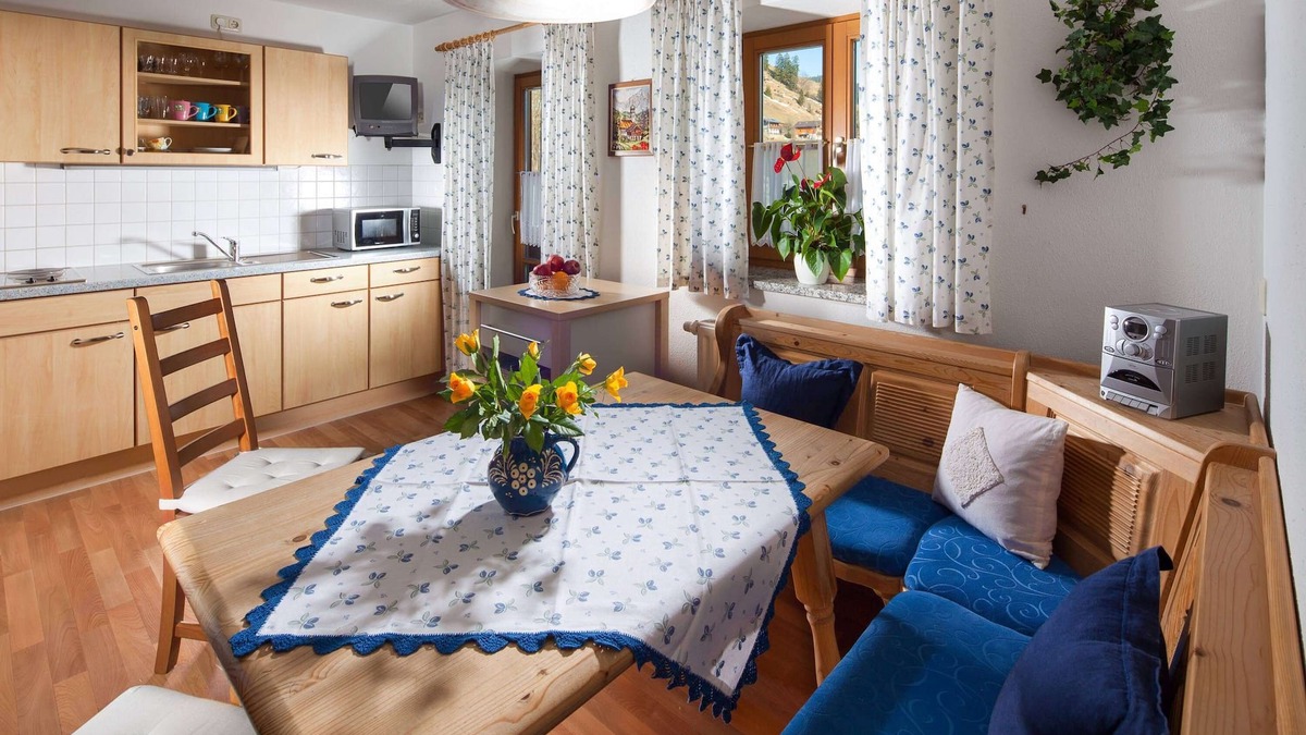 Ramsau bei Berchtesgaden Apartment | Ferienwohnung Watzmann, 1-4 Personen, 42 qm, Dusche/WC, Süd-Westbalkon, TV, 2 Schlafzimmer