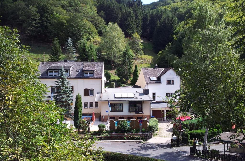Sauerthal Villa | Ferien und Selbstversorgerhaus für Gruppen Sauerthaler Hof - Loreley