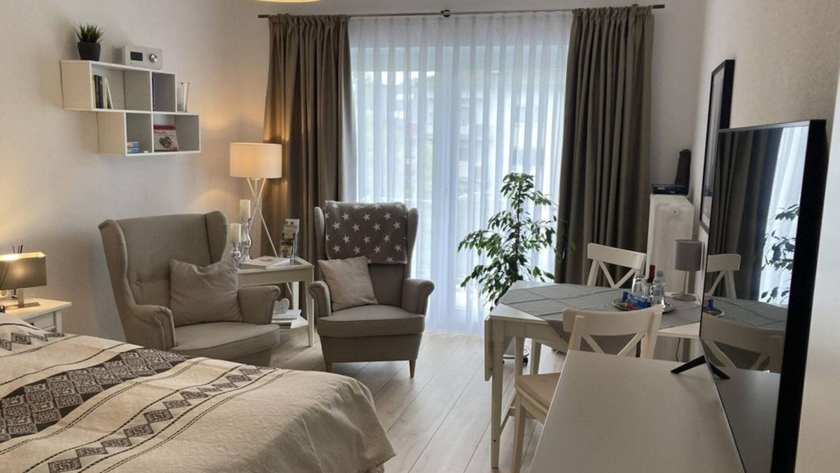 Bad Kreuznach Apartment | Ferienapartment Funke - apartment/apartment, shower/bath, WC, living/sleeping area