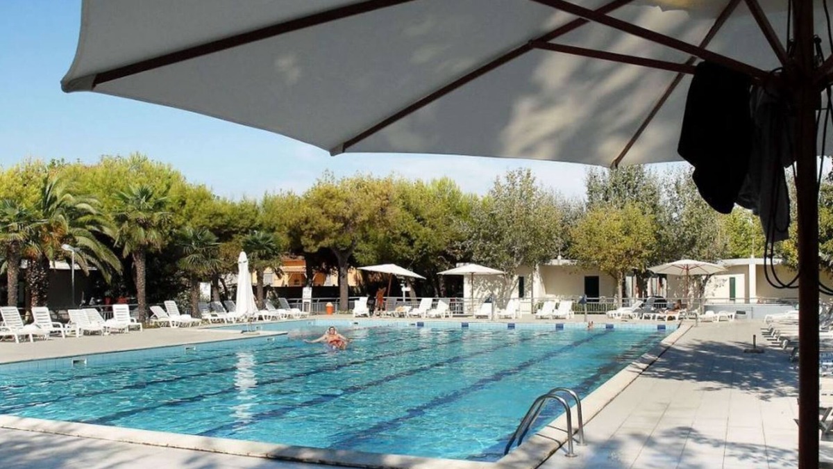 Cologna Spiaggia House | Feriendorf Stork Lodge Deluxe für 6 Personen
