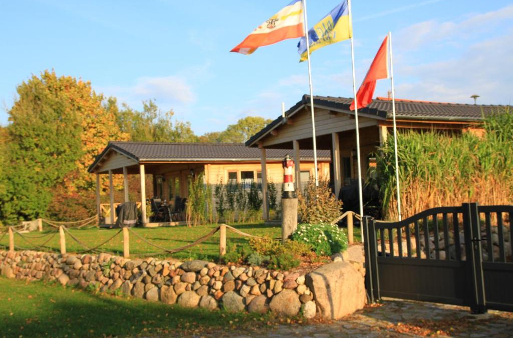 Techentin House | Ferienhäuser Seeblick