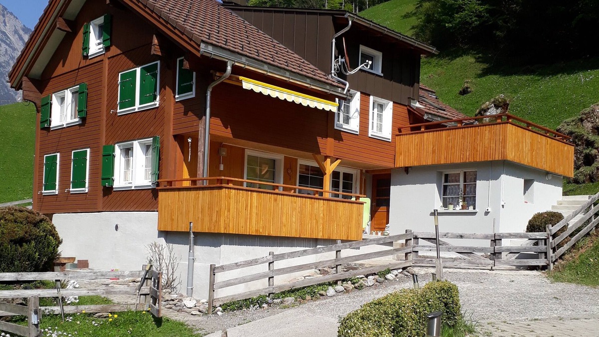 Isenthal House | Ferienh. suitable for 2Fam, above Lake Lucerne, Switzerland (up to 3Tg on request)