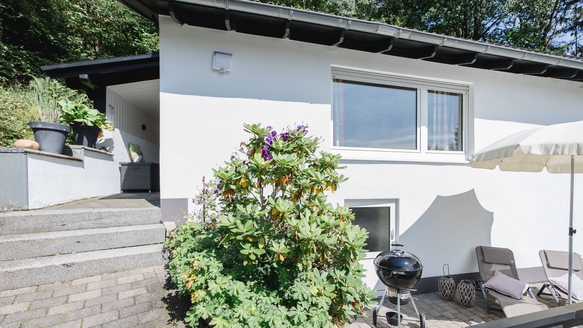 Eslohe House | Ferienhaus am Waldrand Direkt am Sauerländer Höhenflug