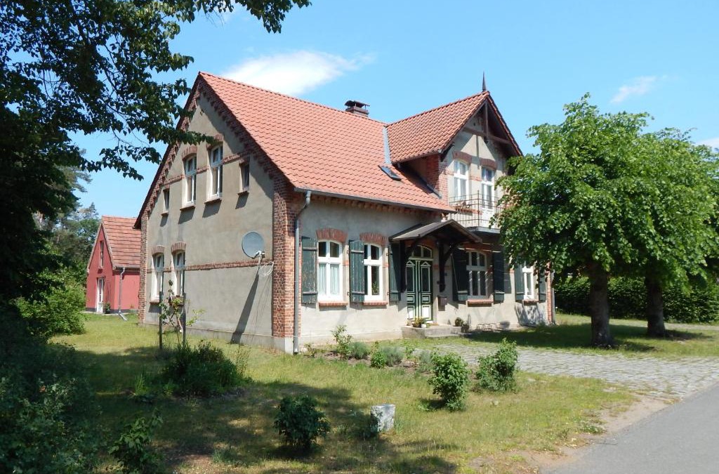 Alt Jabel House | Ferienhaus am Wald mit Klavier, Holzofen, Sauna