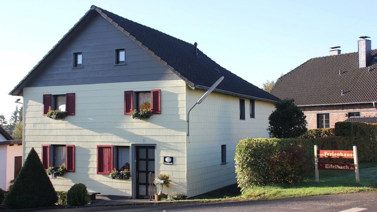 Mutzenich House | Ferienhaus Eifelbach für 4 Pers. mit Kamin in Monschau - 4 Sterne DTV