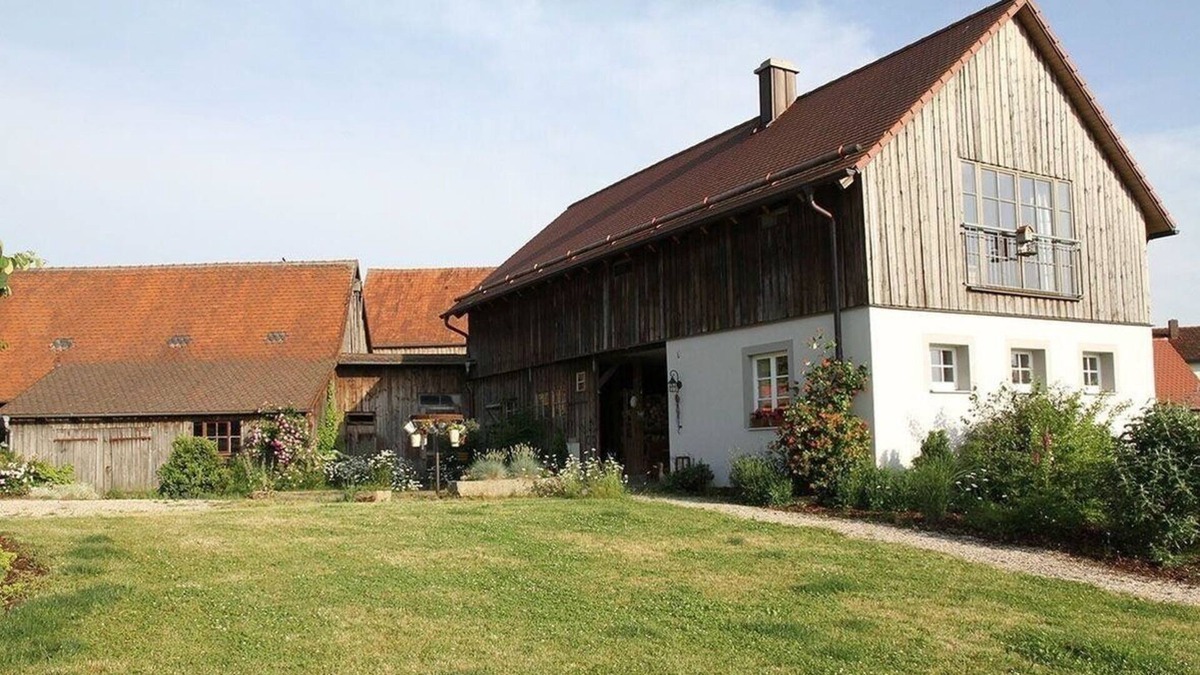 Edeldorf House | Ferienhaus für 2 Gäste mit 120m² in Theisseil-edeldorf