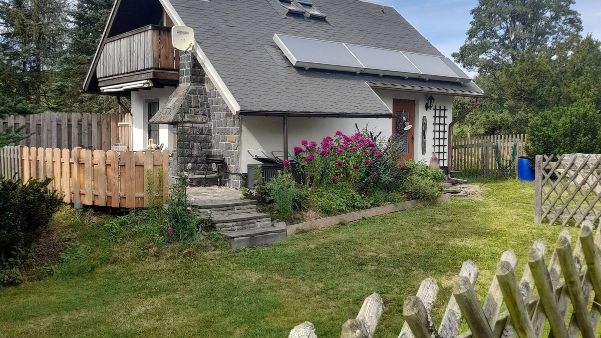 Adorf House | Ferienhaus in Entspannter Ruhiger Lage