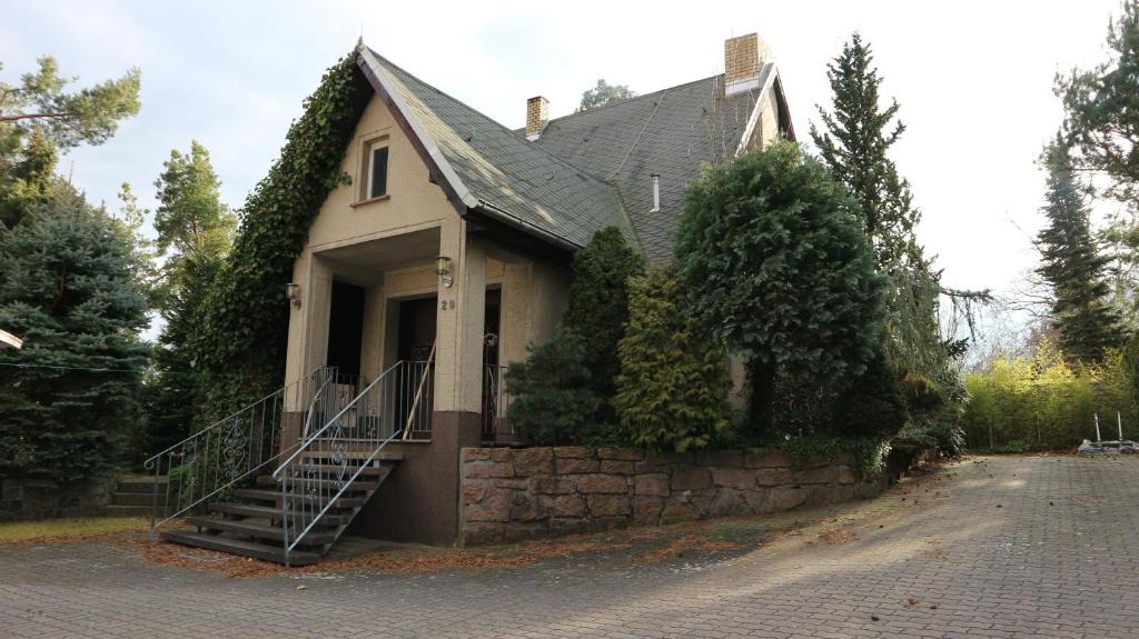 Bad Schmiedeberg House | Ferienhaus mit Pool zum Träumen und Entspannen für alle Sinne