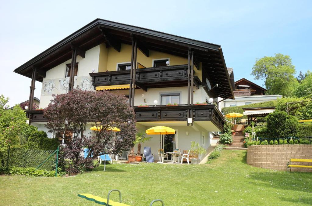 Egg am Faaker See Apartment | Ferienhaus Renate