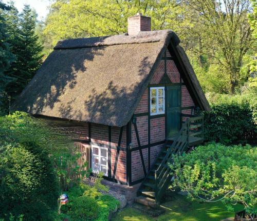 Sankt Dionys House | Ferienhaus unter Reet im Heidedorf Sankt Dionys bei Lüneburg