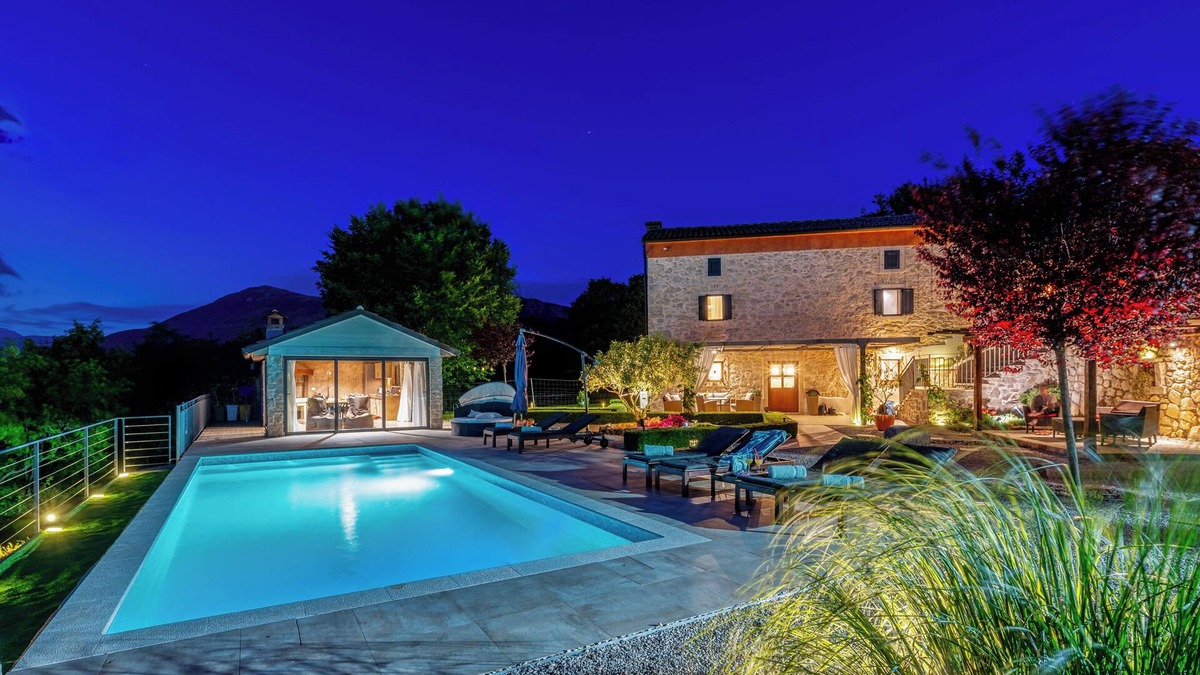 Ripenda Verbanci Villa | Ferienhaus Villa Veselici