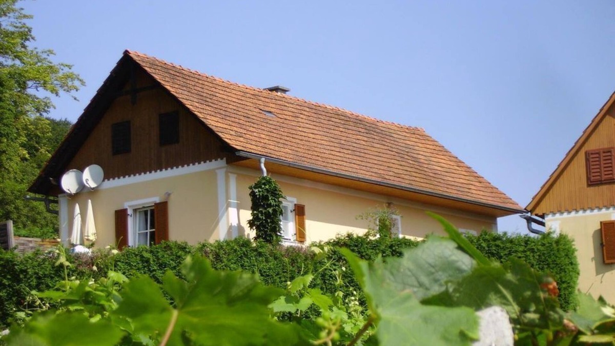 Tieschen Apartment | Ferienhaus- Weinhof, Pachler Margret - Ferienwohnung