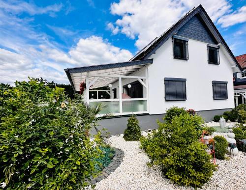 Nahetal-Waldau Apartment | Ferienhaus zur Waldauer Höhe mit 3 SZ, 120qm & 40qm Balkon