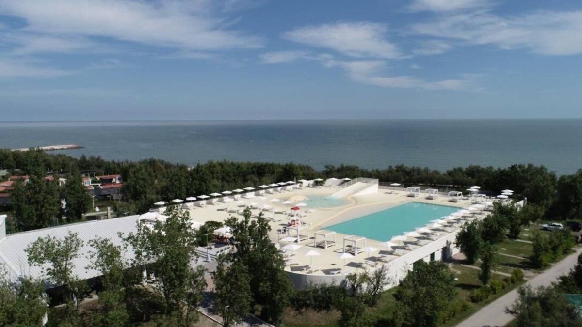 Rosolina Mare House | Ferienpark Rosapineta Chalet C2 für 3 Personen