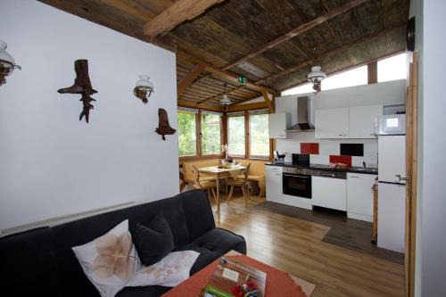 Gleichamberg Apartment | Ferienpension Kühner