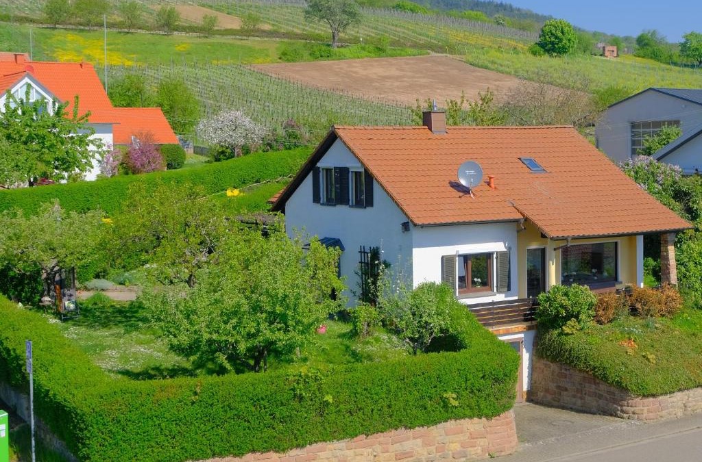 Gleiszellen-Gleishorbach Apartment | Ferienweingut Wissing Wohnung Frieda