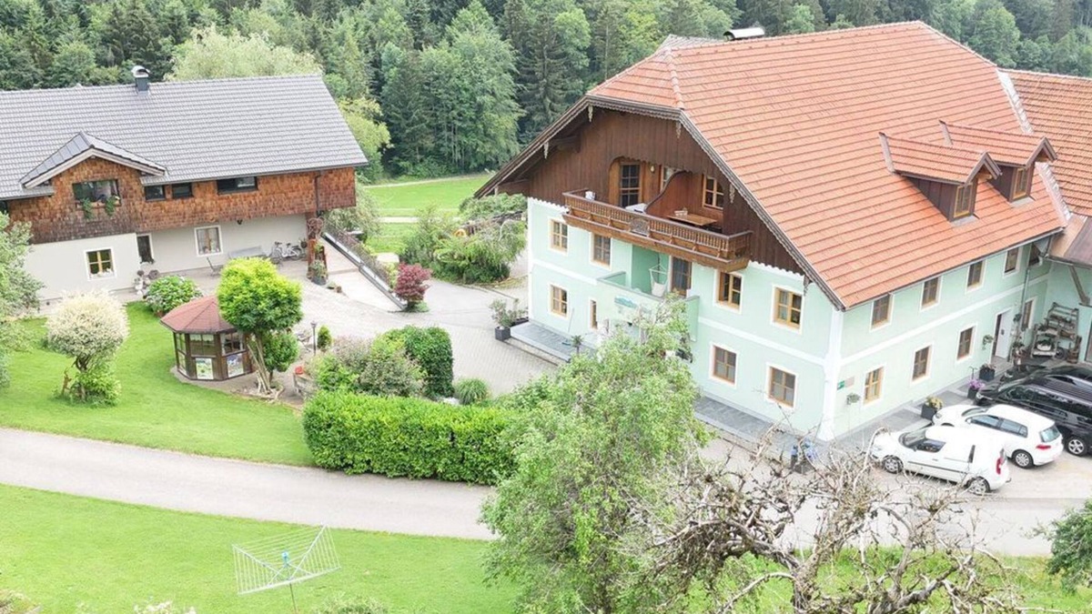 Henndorf am Wallersee Other | Ferienwohnungen Joglbauer - Ferienwohnung Gretel