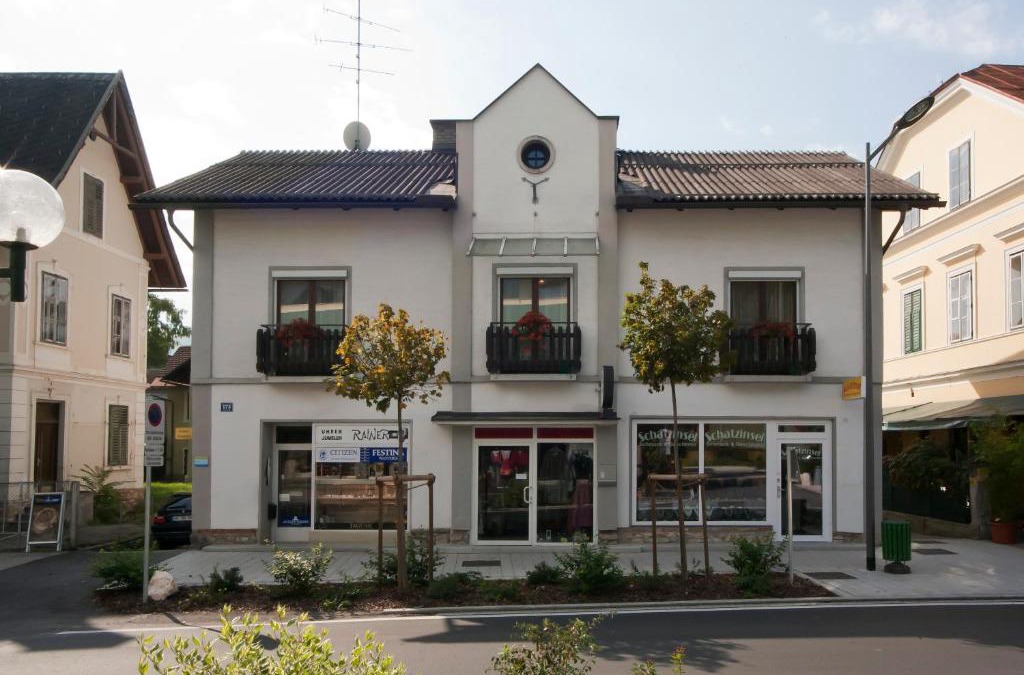 Poertschach am Woerthersee Apartment | Ferienwohnungen Pickert