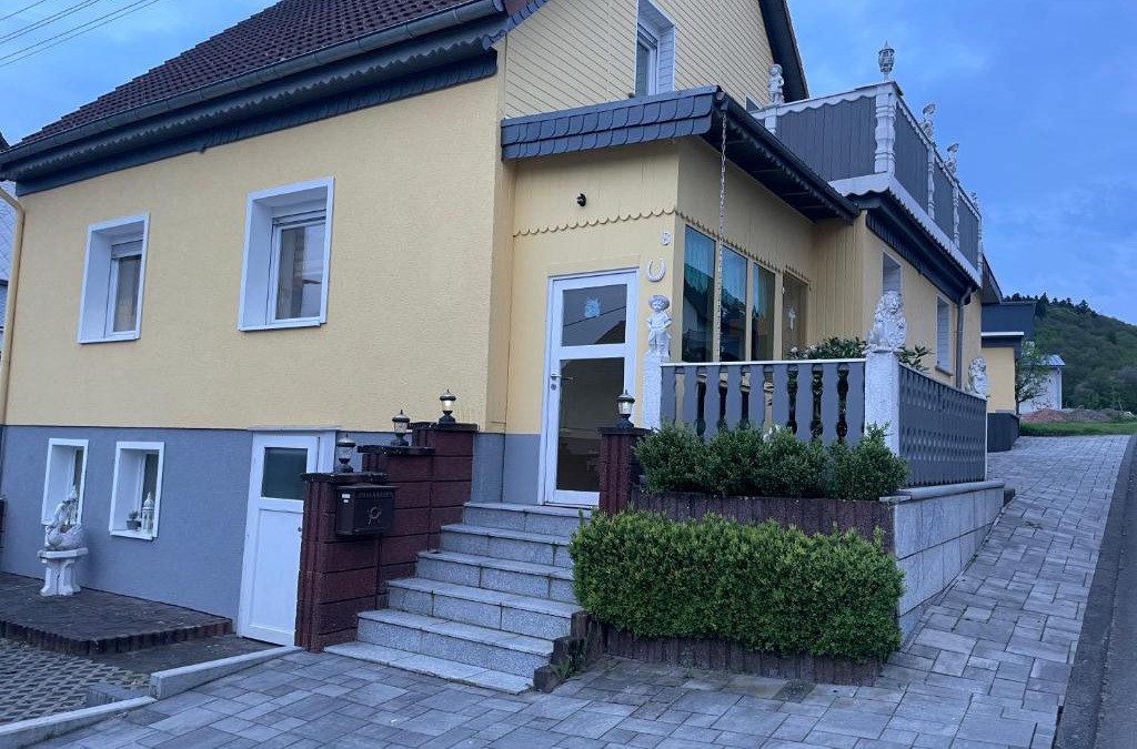 Hoppstaedten-Weiersbach Apartment | Ferienwohnung Anna
