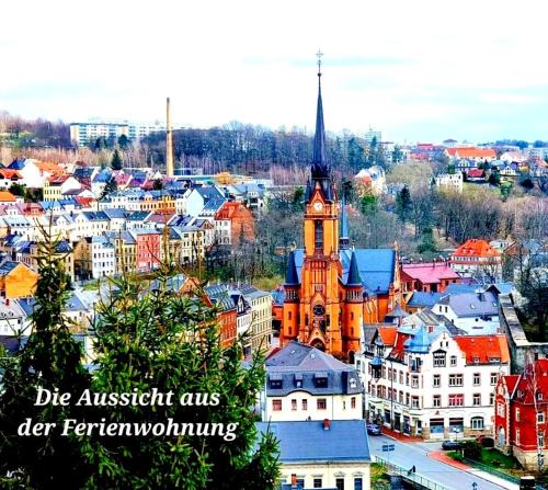 Mylau Apartment | Ferienwohnung "Blick Mylau" - Nähe Freizeitpark Plohn & weltgrößter Ziegelsteinbrücke