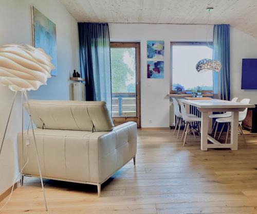 Breitbrunn a. Chiemsee Apartment | Ferienwohnung ChiemseeAlpenBlick