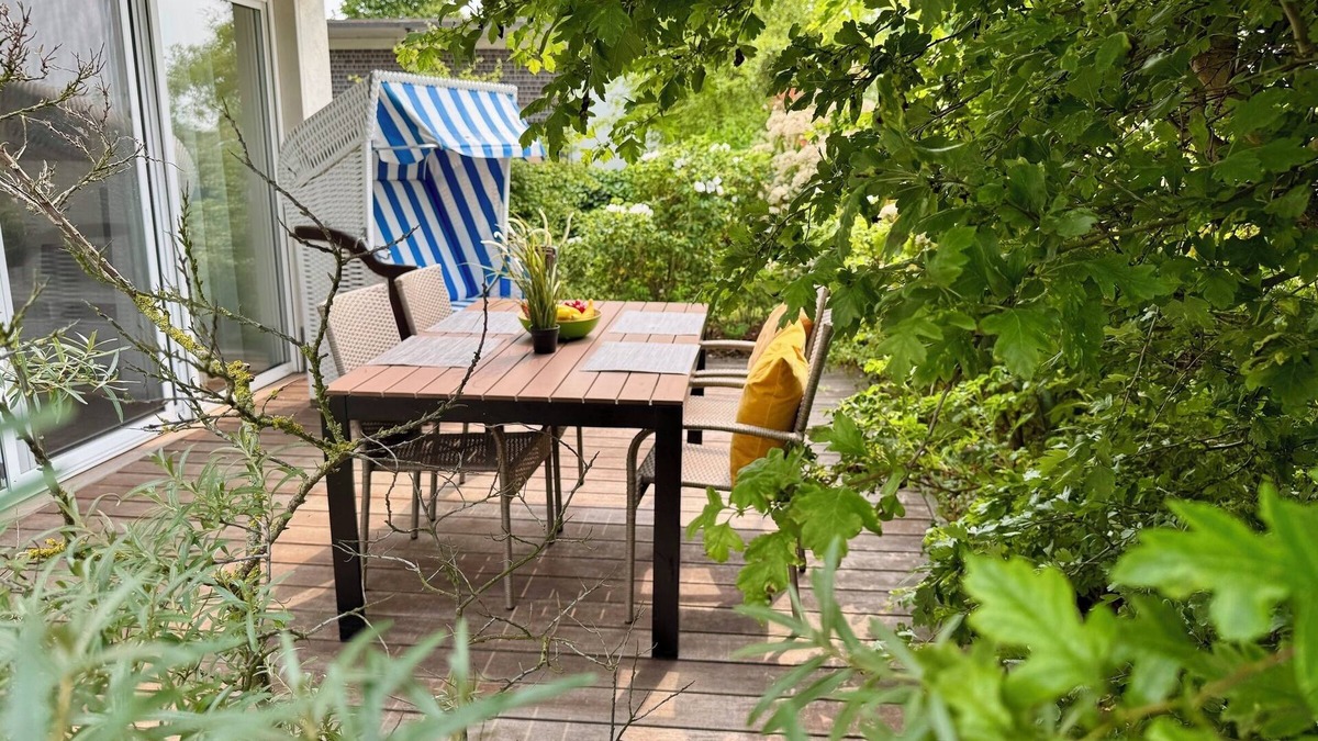 Ostseebad Dierhagen Apartment | Ferienwohnung mit Terrasse und Strandkorb Direkt Hinter dem Deich