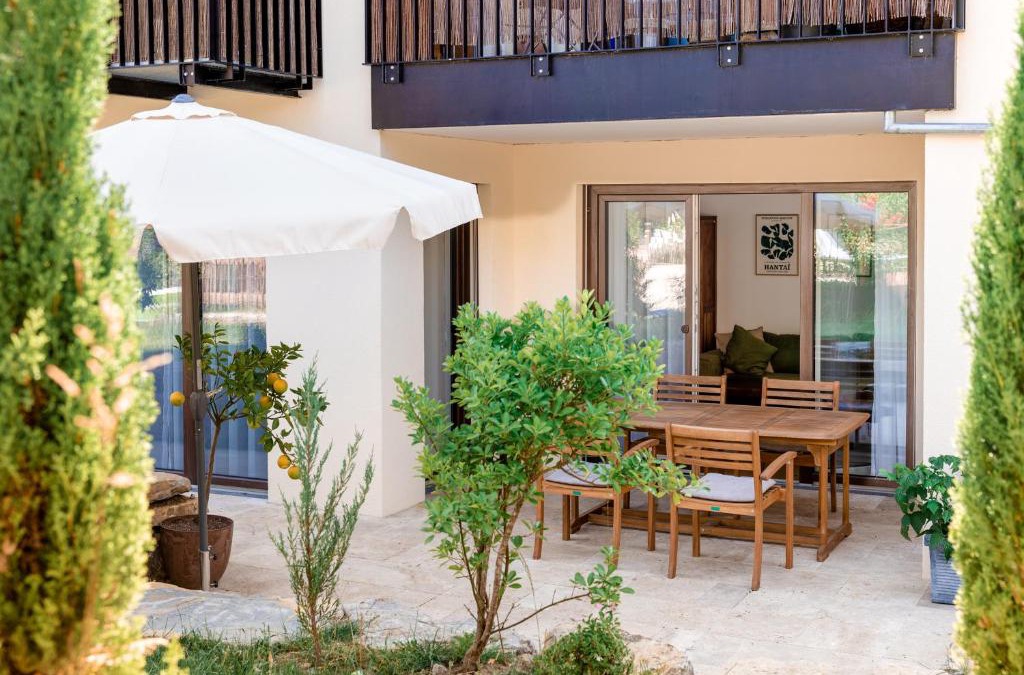 Liggeringen Apartment | Ferienwohnung`Akazie` mit Terrasse auf dem Bodanrück
