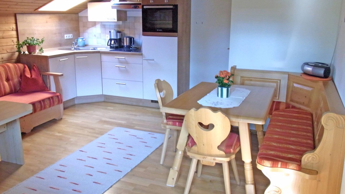 Aschau im Chiemgau Apartment | Ferienwohnung 68 qm mit zwei Schlafzimmern und großem Balkon°