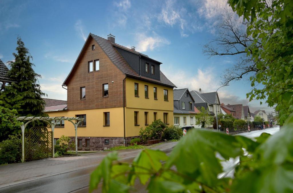 Herges Apartment | Ferienwohnung Erna Steinbach-Hallenberg